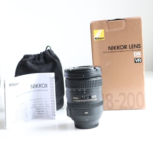 Nikon 200mm 5 6 - 18-200mm, f3.5-5.6